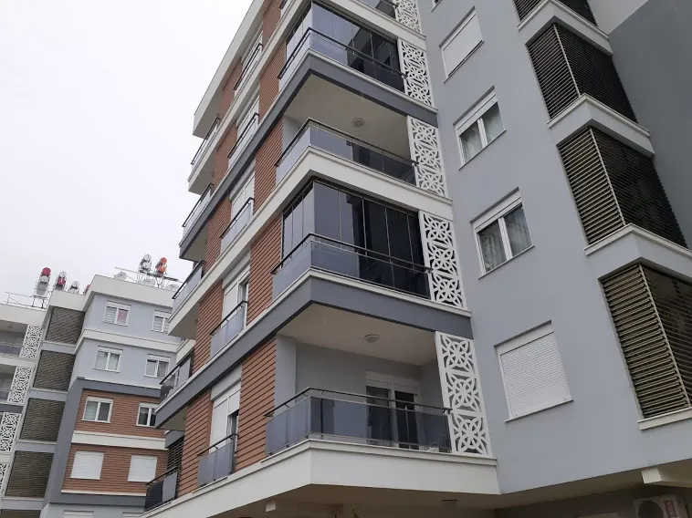 Manavgat’ta 21 yıllık cam balkon tecrübesi